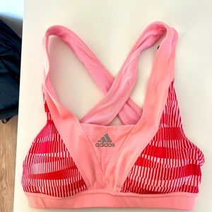 Sports bra